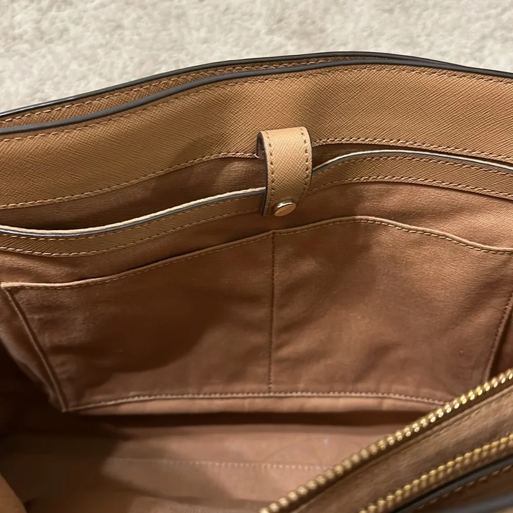 Tory Burch Tan Tote Bag - Picture 8 of 10